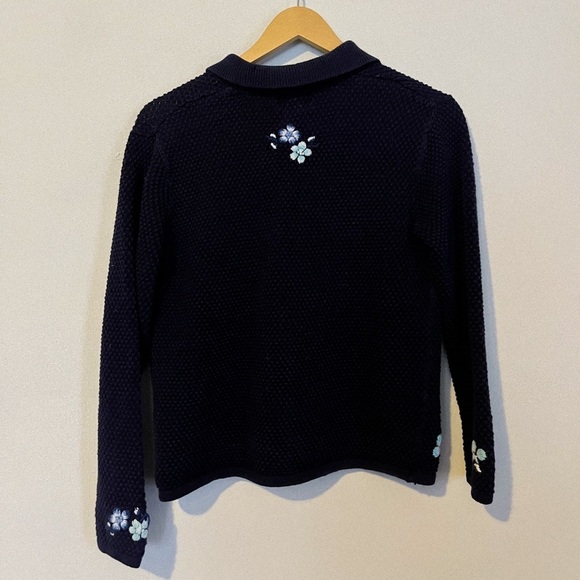 Van Heusen Vintage Women’s Floral Embroidered Navy Blue Cardigan Sweater - Picture 2 of 4